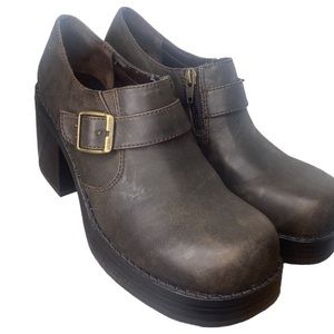 Y2K Skechers Somthin’ Else Brown Platform  Zip Up Clogs